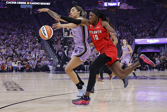 WNBA: Finals-Atlanta Dream at Golden State Valkyries