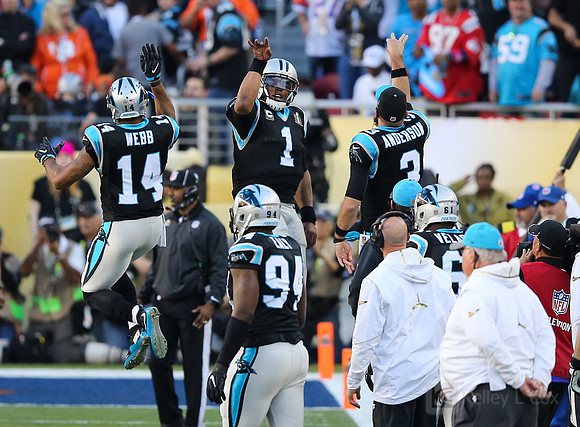 NFL: Super Bowl 50-Carolina Panthers vs Denver Broncos
