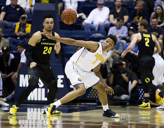 NCAA Basketball: Oregon at California