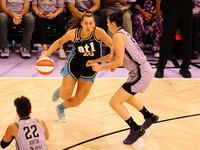 WNBA: Finals-Atlanta Dream at Golden State Valkyries
