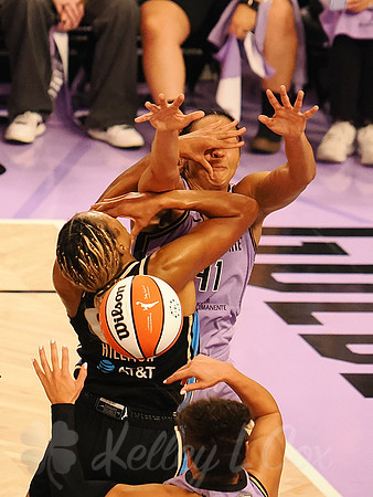 WNBA: Finals-Atlanta Dream at Golden State Valkyries