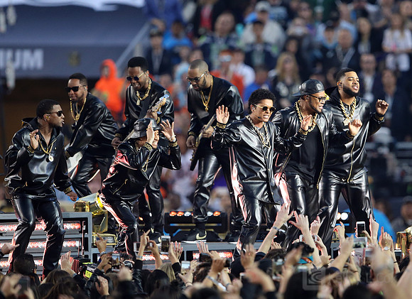 NFL: Super Bowl 50-Carolina Panthers vs Denver Broncos