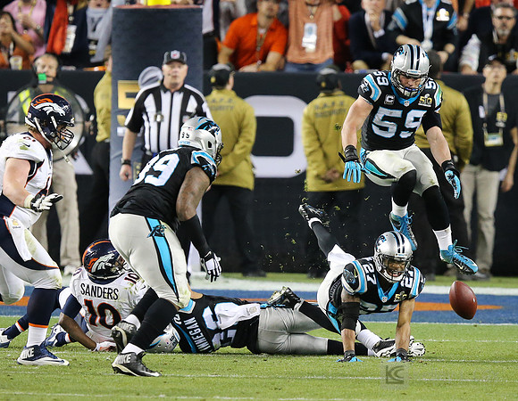 NFL: Super Bowl 50-Carolina Panthers vs Denver Broncos