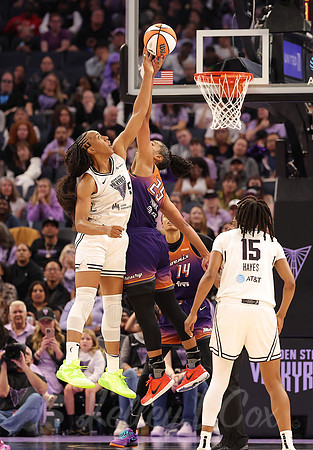 WNBA: Phoenix Mercury at Golden State Valkyries