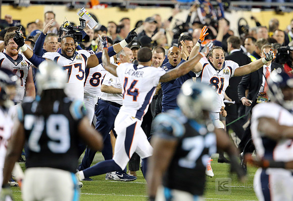 NFL: Super Bowl 50-Carolina Panthers vs Denver Broncos