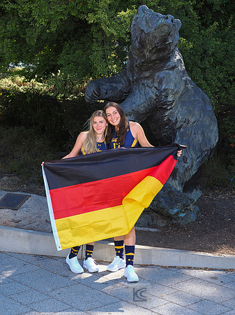 Sydney Decher (18), Luzi Persiehl (17)