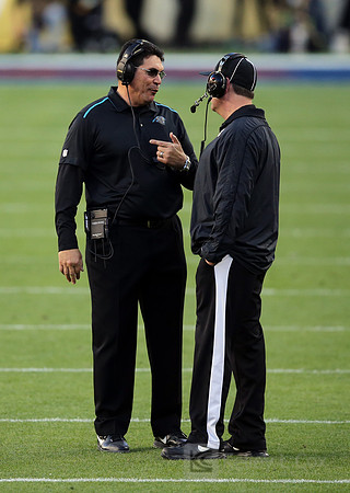 NFL: Super Bowl 50-Carolina Panthers vs Denver Broncos
