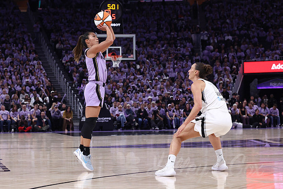 WNBA: Playoffs-Las Vegas Aces at Golden State Valkyries