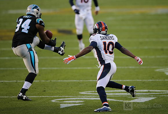 NFL: Super Bowl 50-Carolina Panthers vs Denver Broncos