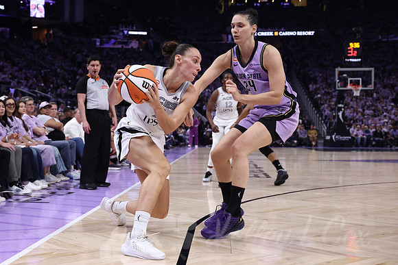 WNBA: Playoffs-Las Vegas Aces at Golden State Valkyries
