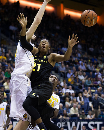 NCAA Basketball: Oregon at California