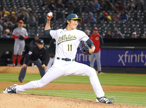 MLB: Cincinnati Reds at Oakland Athletics