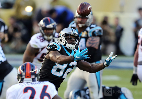 NFL: Super Bowl 50-Carolina Panthers vs Denver Broncos