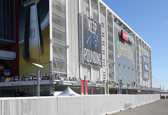 NFL: Super Bowl 50-Carolina Panthers vs Denver Broncos