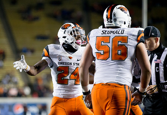 NCAA Football: Oregon State at California