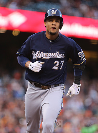 MLB: Milwaukee Brewers at San Francisco Giants