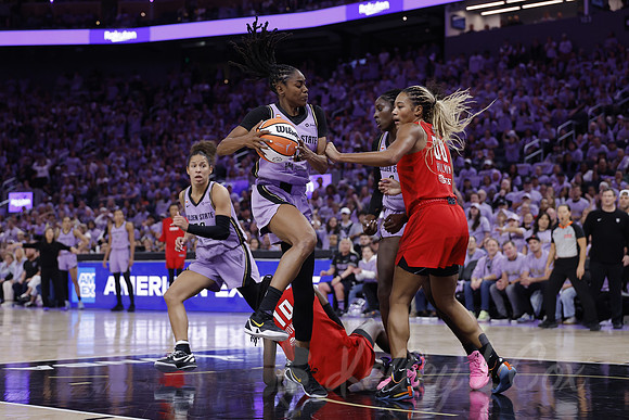 WNBA: Finals-Atlanta Dream at Golden State Valkyries