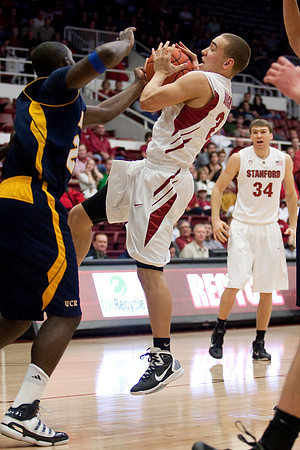 NCAA MEN'S BASKETBALL 2010 - Dec 12 - UC Riverside at Stanford