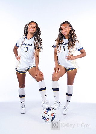 Anysa Gray (17), Amaya Gray (11)