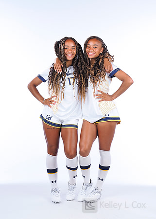 Anysa Gray (17), Amaya Gray (11)