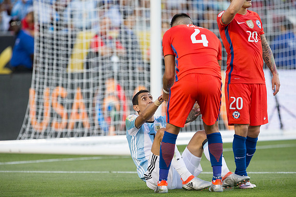 Soccer: 2016 Copa America Centenario-Argentina at Chile