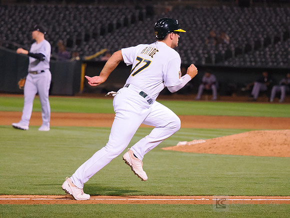 MLB: Chicago White Sox at Oakland Athletics