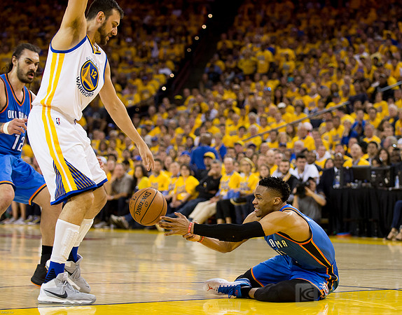 NBA: Playoffs-Oklahoma City Thunder at Golden State Warriors