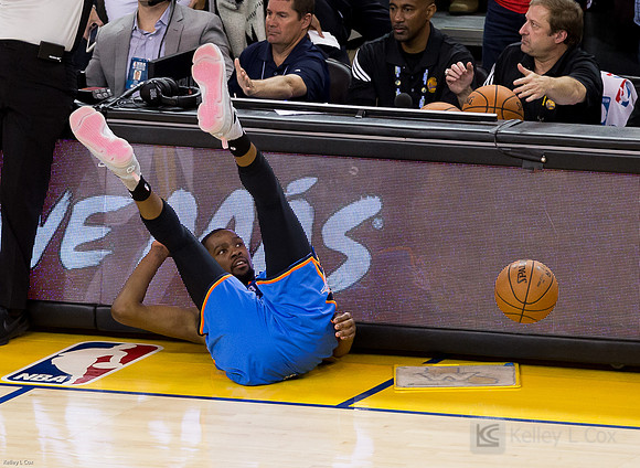NBA: Playoffs-Oklahoma City Thunder at Golden State Warriors