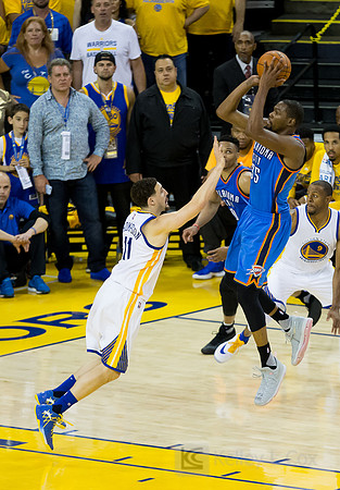 NBA: Playoffs-Oklahoma City Thunder at Golden State Warriors
