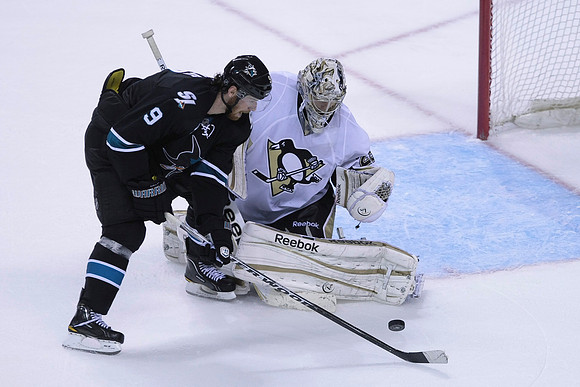 NHL: Pittsburgh Penguins at San Jose Sharks