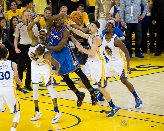 NBA: Playoffs-Oklahoma City Thunder at Golden State Warriors