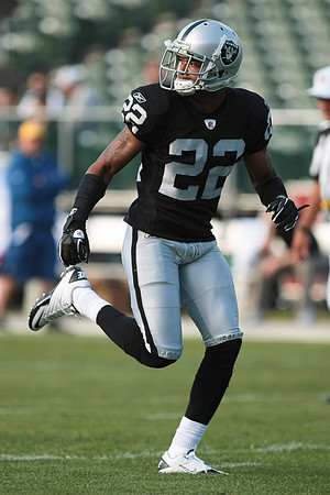 NFL: Preseason-Arizona Cardinals at Oakland Raiders