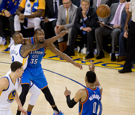 NBA: Playoffs-Oklahoma City Thunder at Golden State Warriors