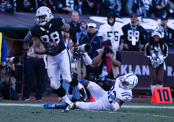 NFL: Indianapolis Colts at Oakland Raiders