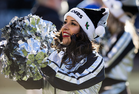 NFL: Indianapolis Colts at Oakland Raiders