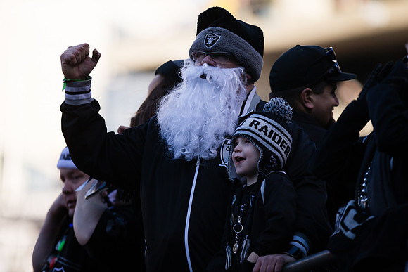 NFL: Indianapolis Colts at Oakland Raiders