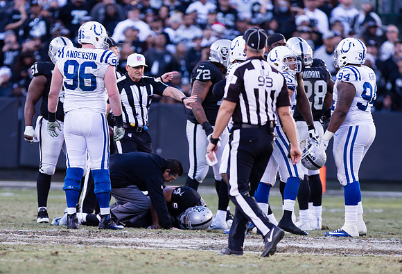 NFL: Indianapolis Colts at Oakland Raiders