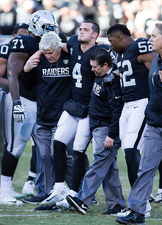 NFL: Indianapolis Colts at Oakland Raiders