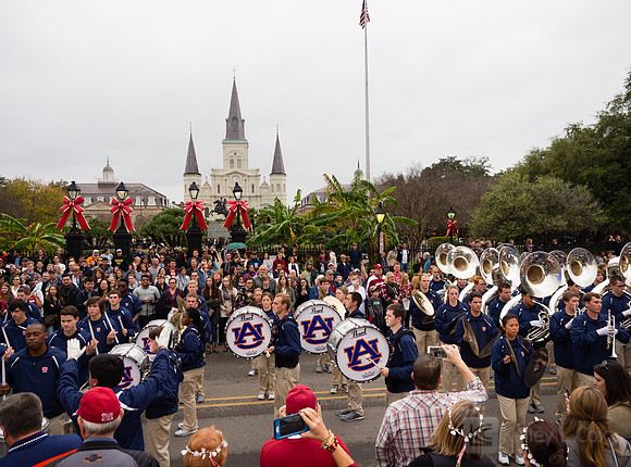 Allstate Sugar Bowl: NYE Parade