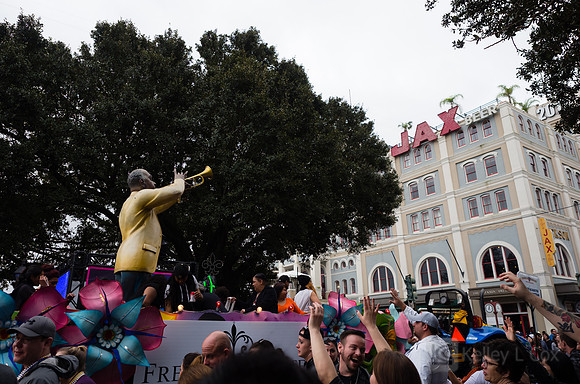 Allstate Sugar Bowl: NYE Parade