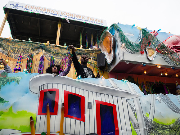 Allstate Sugar Bowl: NYE Parade