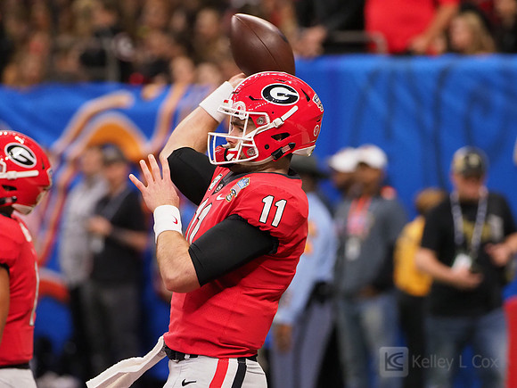Georgia Bulldogs quarterback Jake Fromm (11)