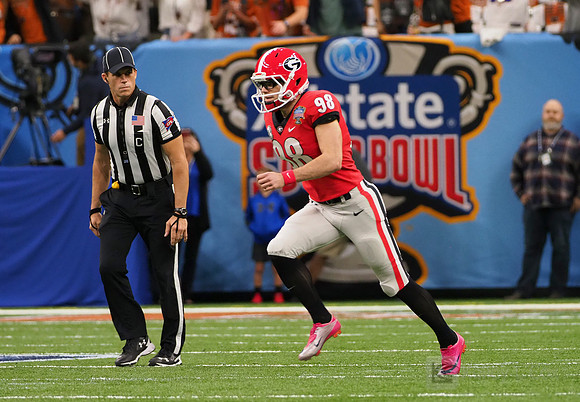 Georgia Bulldogs place kicker Rodrigo Blankenship (98)