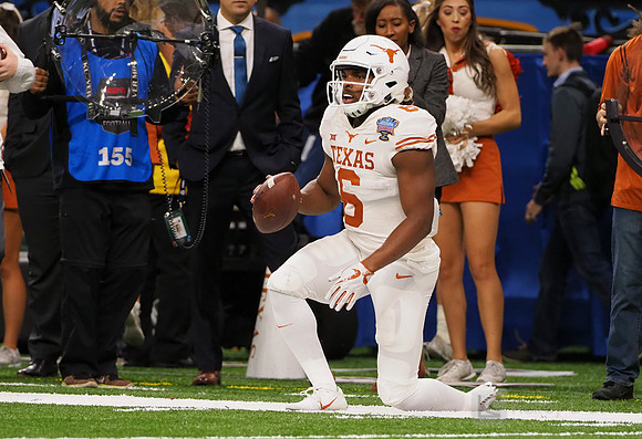 Texas Longhorns wide receiver Devin Duvernay (6)