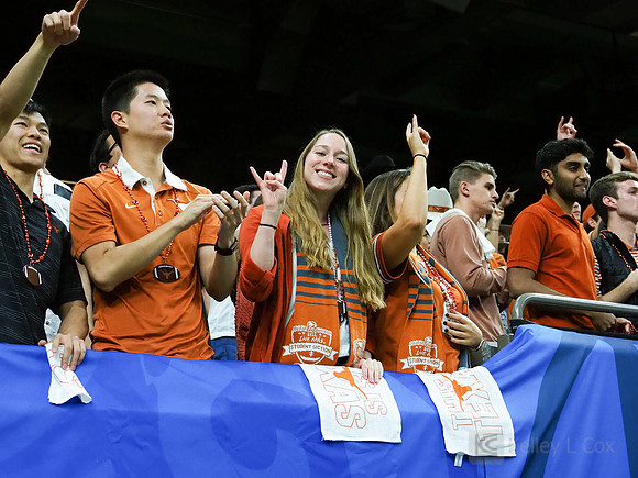 Texas Longhorns fans