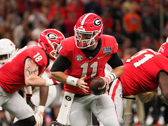 Georgia Bulldogs quarterback Jake Fromm (11)