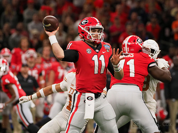 Georgia Bulldogs quarterback Jake Fromm (11)