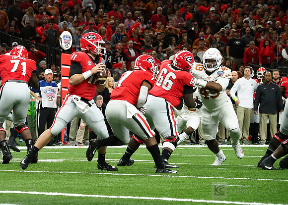 Georgia Bulldogs quarterback Jake Fromm (11)
