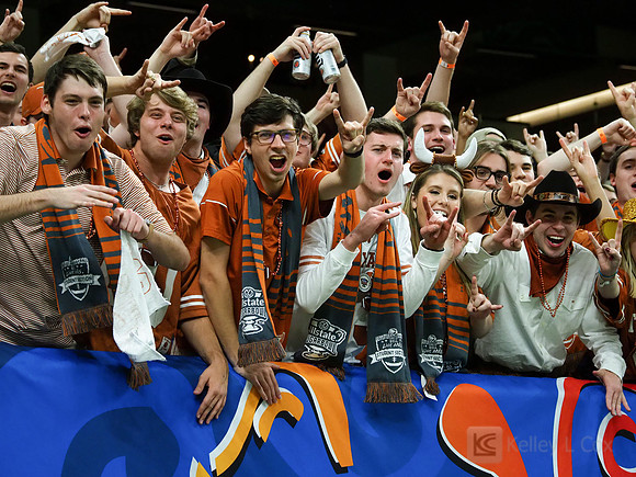 Texas Longhorns fans