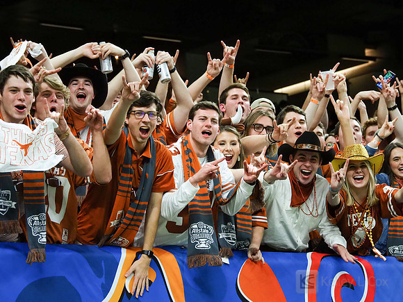 Texas Longhorns fans